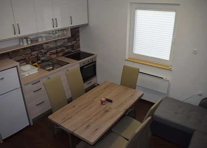 Borovnica Catez Appartement